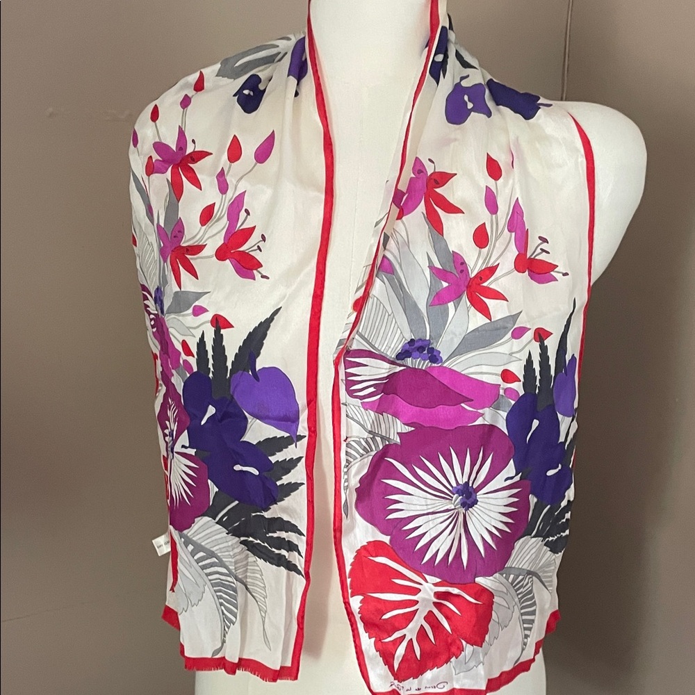 Vintage Oscar Del  La Renta Floral 100 % Silk Scarf with Purple & Red Blooms